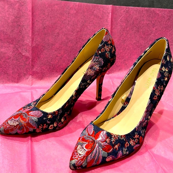 Nine West Shoes - Nine West heels 6.5/ floral print